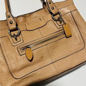 Coach Beige Leather Shoulder Bag